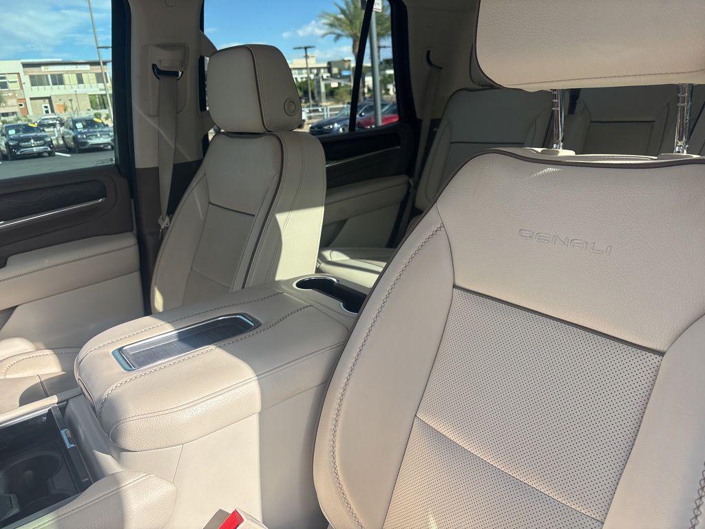 used 2021 GMC Yukon car, priced at $58,900