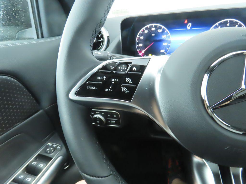 used 2025 Mercedes-Benz GLA 250 car, priced at $34,574