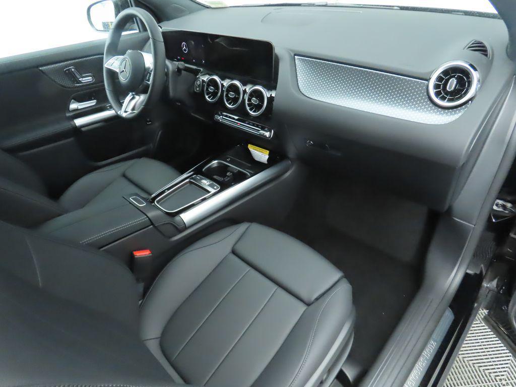 used 2025 Mercedes-Benz GLA 250 car, priced at $34,574