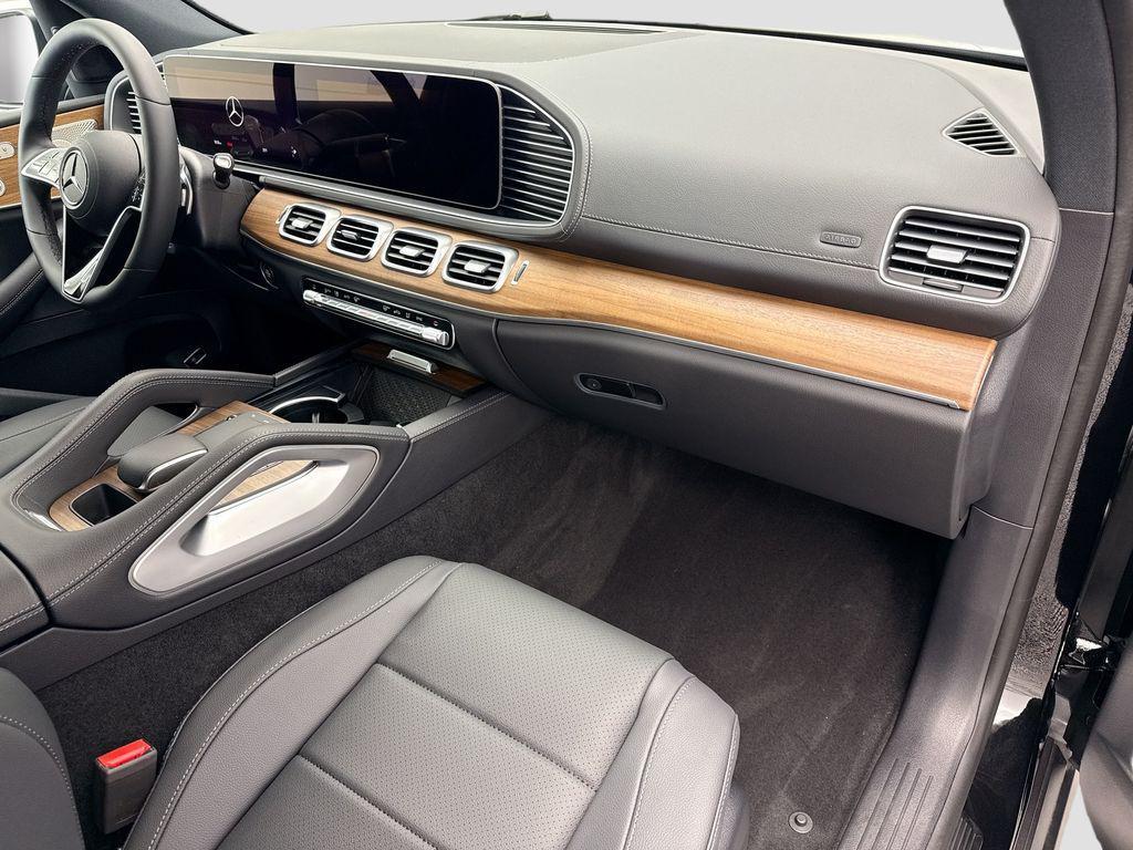 new 2026 Mercedes-Benz GLE 350 car, priced at $72,850