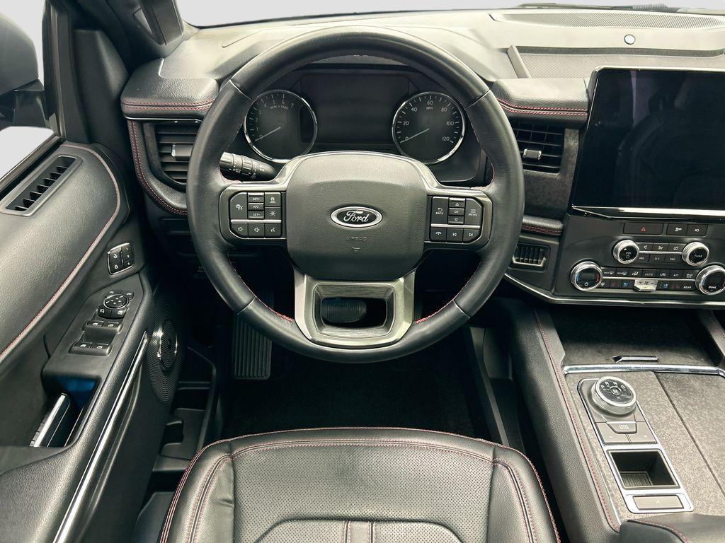 used 2022 Ford Expedition car, priced at $43,877