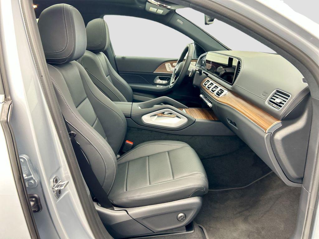 new 2026 Mercedes-Benz GLE 450 car, priced at $81,110