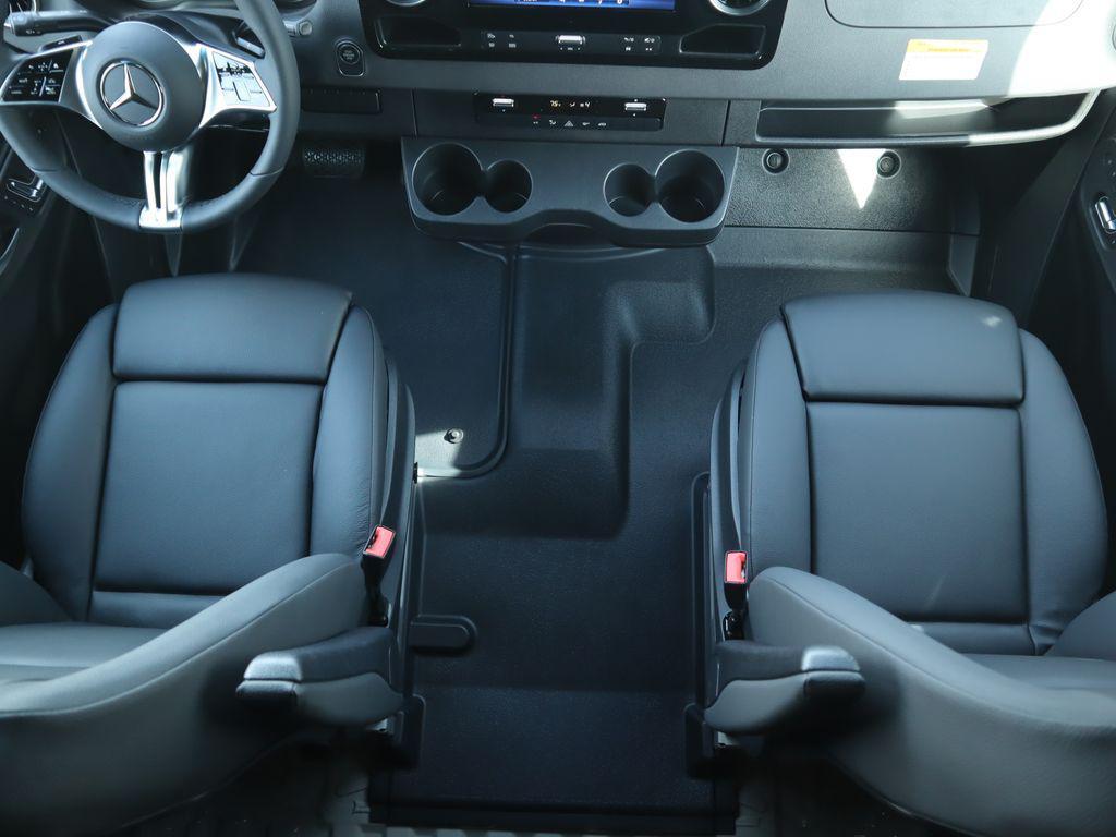 new 2026 Mercedes-Benz Sprinter 2500 car