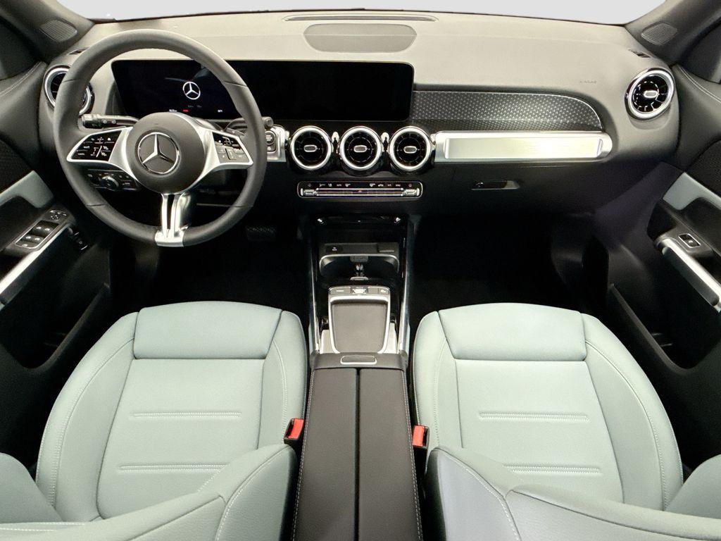 new 2026 Mercedes-Benz GLB 250 car, priced at $47,025