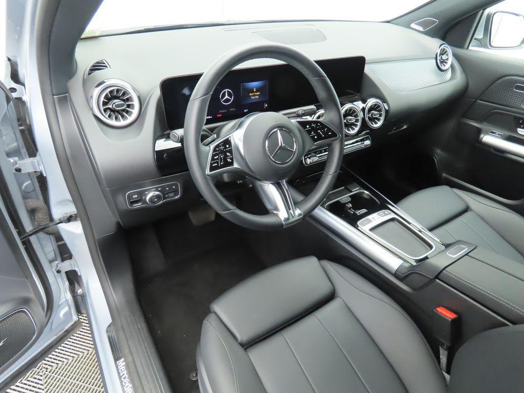 used 2025 Mercedes-Benz GLA 250 car, priced at $37,534