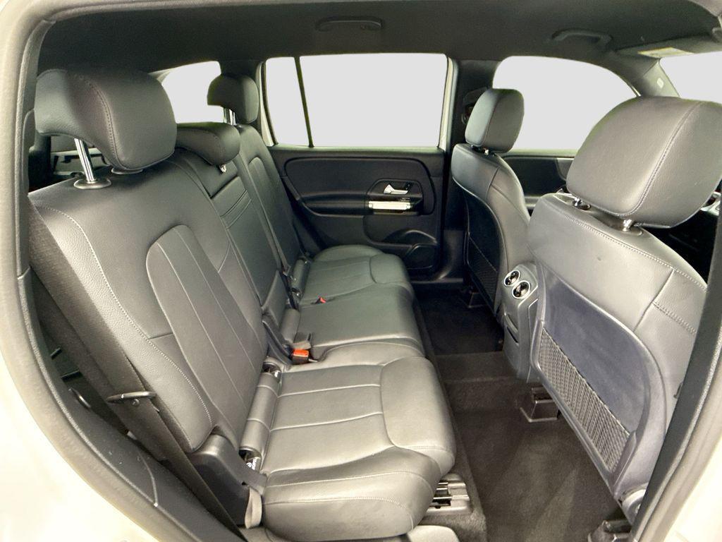 used 2022 Mercedes-Benz GLB 250 car, priced at $27,051