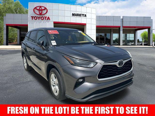 used 2023 Toyota Highlander car, priced at $34,580