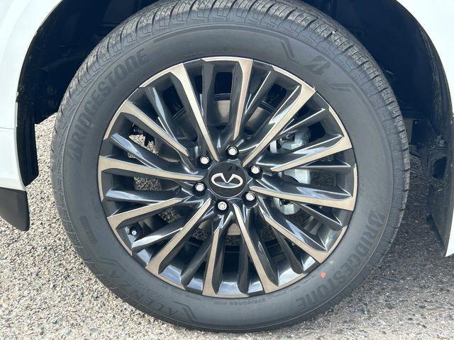 new 2026 INFINITI QX80 car, priced at $109,860