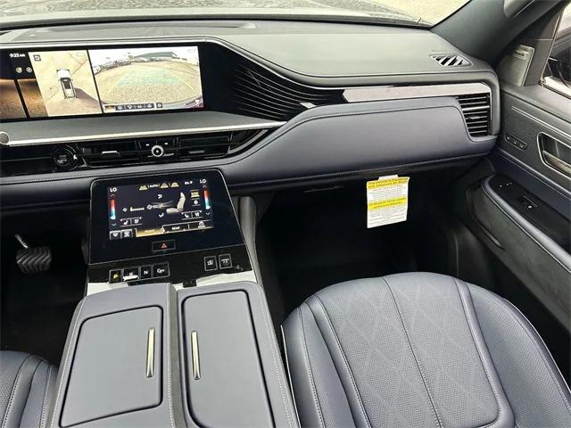 new 2026 INFINITI QX80 car, priced at $101,671