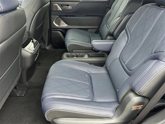 new 2026 INFINITI QX80 car, priced at $101,671