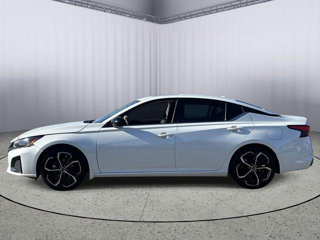 used 2023 Nissan Altima car, priced at $21,991