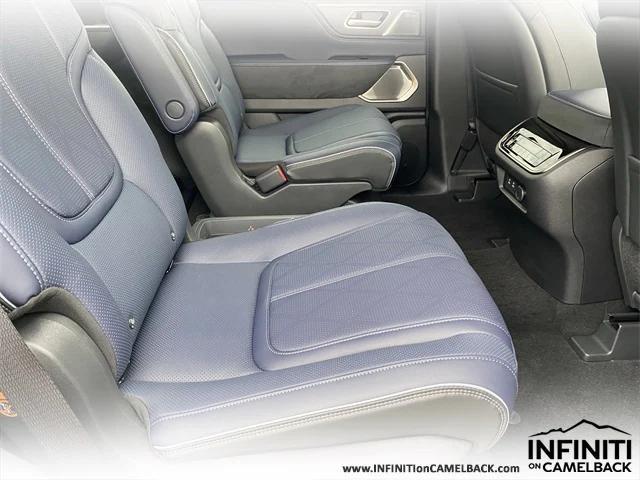 new 2026 INFINITI QX80 car, priced at $101,671