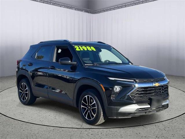 used 2025 Chevrolet TrailBlazer car, priced at $22,100