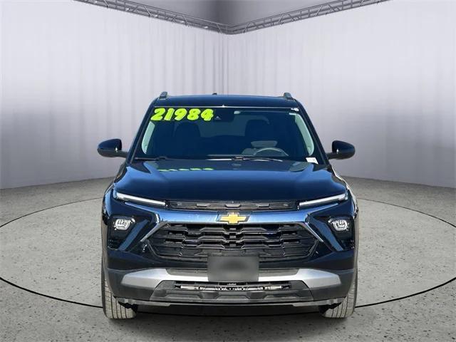 used 2025 Chevrolet TrailBlazer car, priced at $22,100