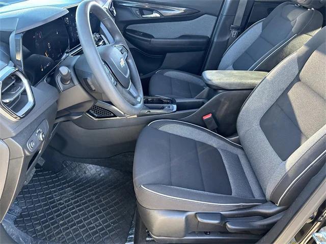 used 2025 Chevrolet TrailBlazer car, priced at $22,100