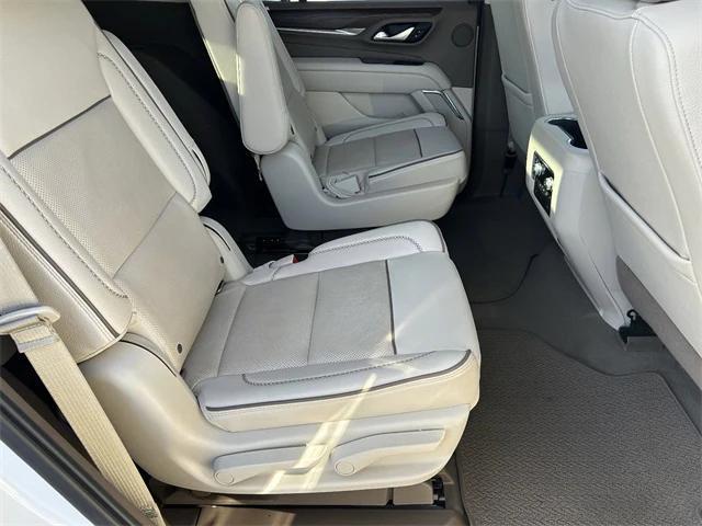 used 2022 GMC Yukon car, priced at $50,995