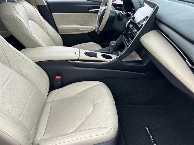 used 2019 Toyota Avalon Hybrid car, priced at $27,699