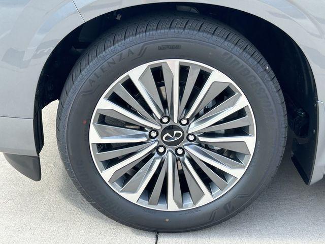 new 2027 INFINITI QX80 car, priced at $94,061