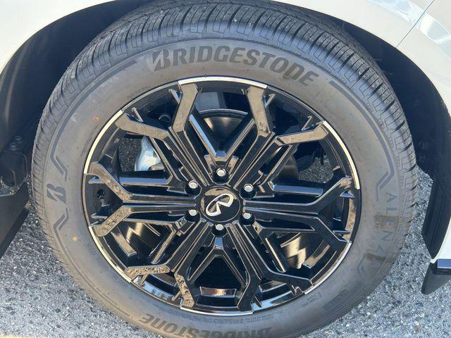 new 2026 INFINITI QX80 car, priced at $102,628