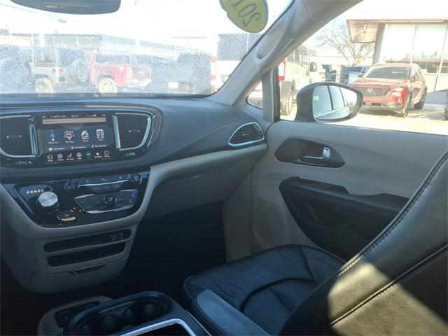used 2019 Chrysler Pacifica car, priced at $21,369