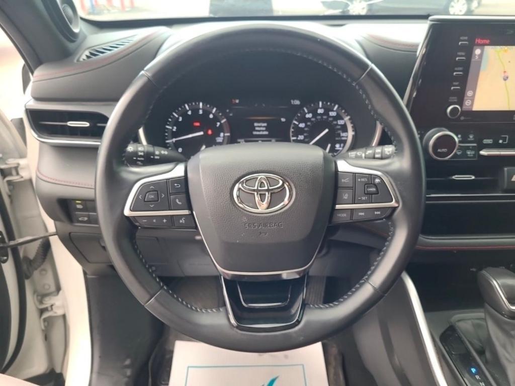 used 2021 Toyota Highlander car, priced at $34,995