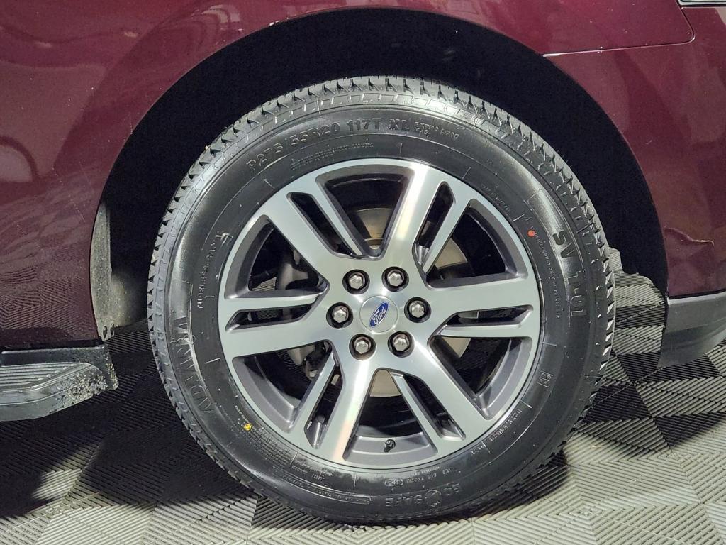 used 2024 Ford Expedition car, priced at $41,499