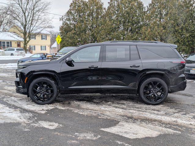 used 2025 Chevrolet Traverse car, priced at $50,850