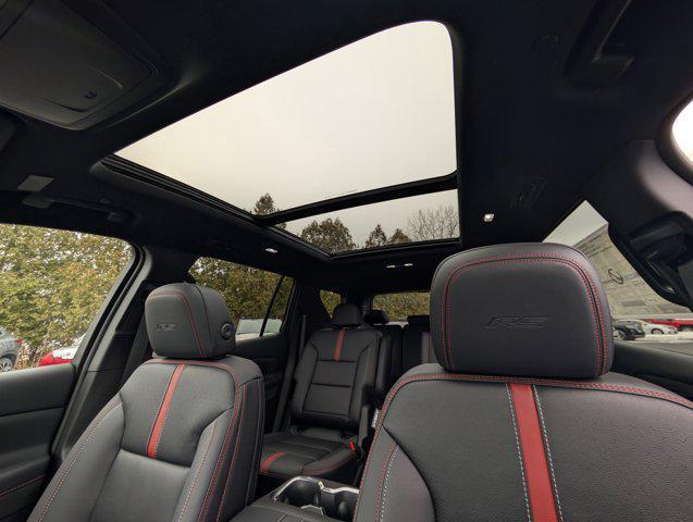 new 2026 Chevrolet Traverse car, priced at $60,970