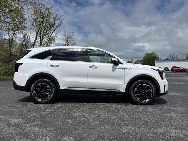 used 2025 Kia Sorento car, priced at $30,599