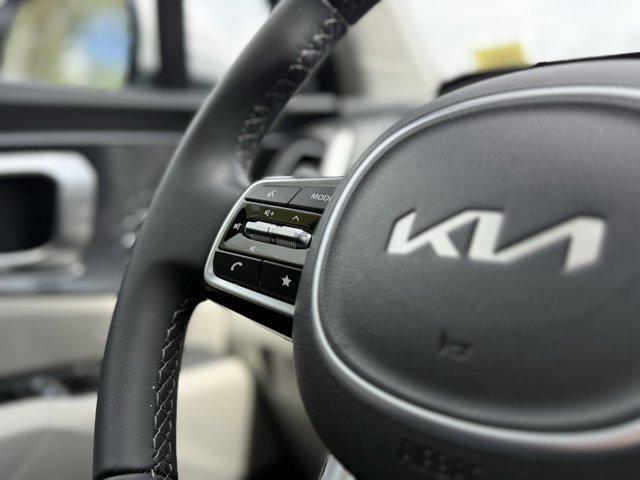 used 2025 Kia Sorento car, priced at $30,599