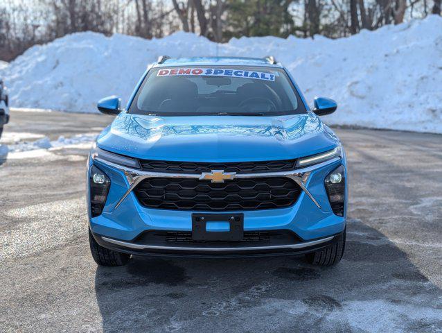 new 2025 Chevrolet Trax car, priced at $25,880