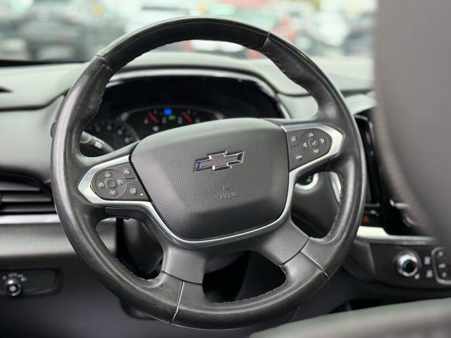 used 2023 Chevrolet Traverse car, priced at $32,999