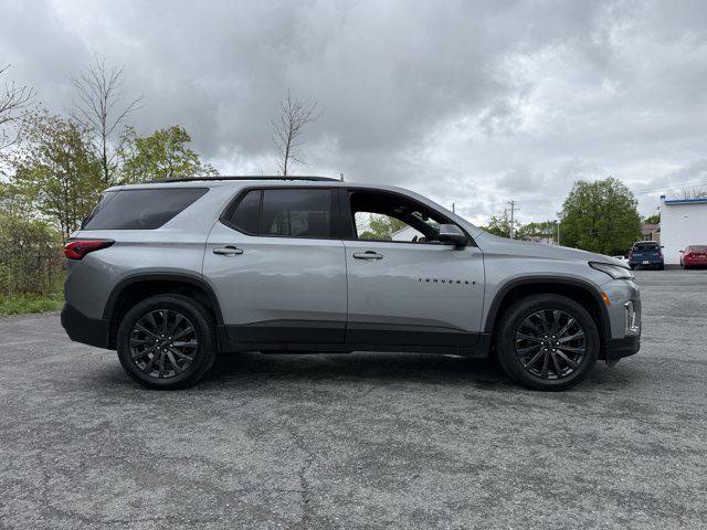 used 2023 Chevrolet Traverse car, priced at $32,999