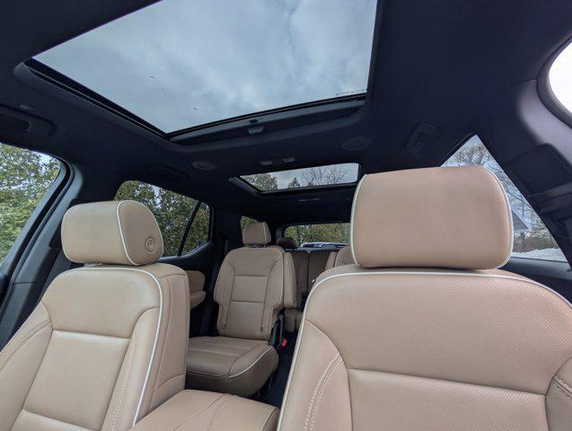 used 2023 Chevrolet Traverse car, priced at $27,999