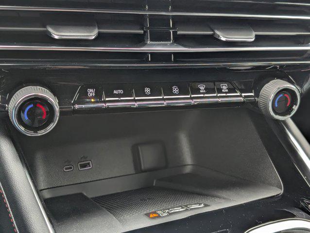 new 2026 Chevrolet Traverse car, priced at $56,380