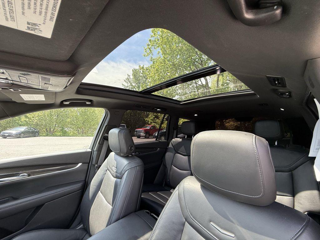 used 2020 Cadillac XT6 car, priced at $25,999