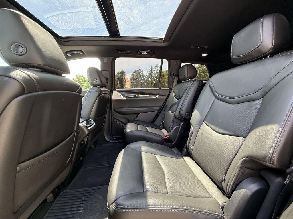 used 2020 Cadillac XT6 car, priced at $25,999