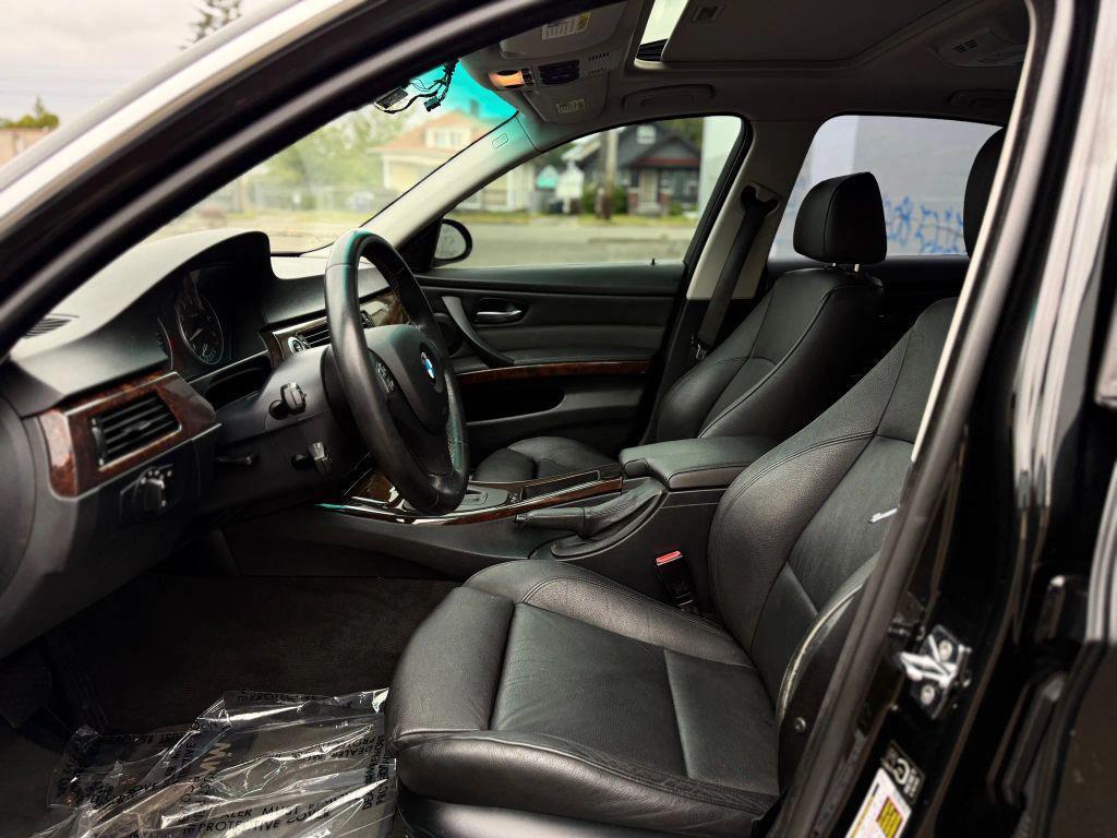 used 2006 BMW 330 car, priced at $6,433