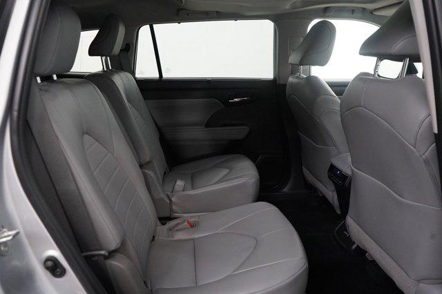 used 2022 Toyota Highlander car, priced at $28,998