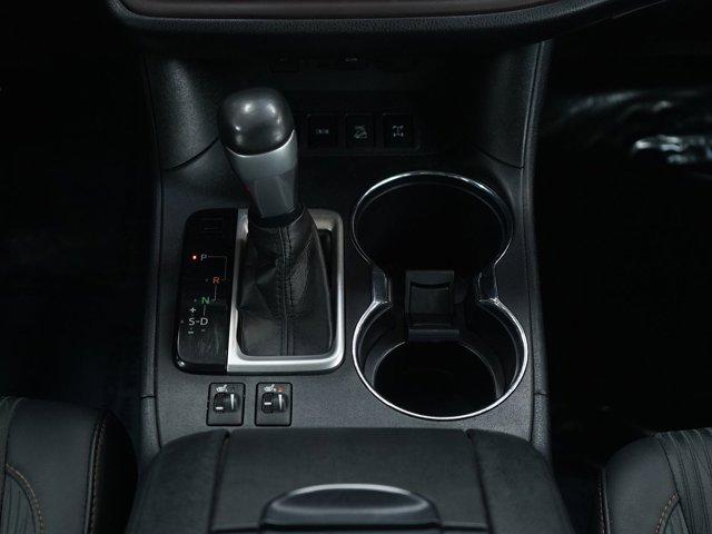 used 2019 Toyota Highlander car, priced at $21,699