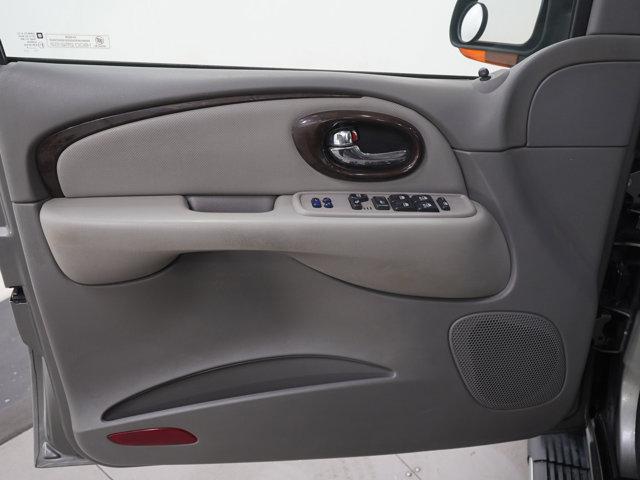 used 2005 Buick Rainier car, priced at $5,299