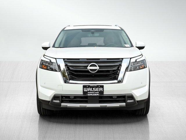 new 2025 Nissan Pathfinder car, priced at $43,977
