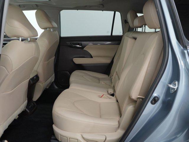 used 2021 Toyota Highlander car, priced at $29,998