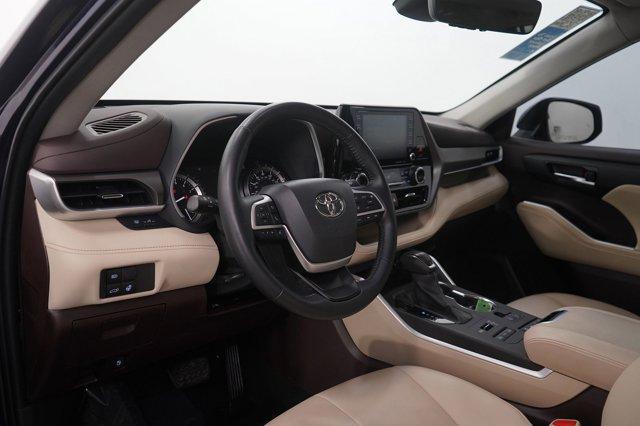used 2022 Toyota Highlander car, priced at $36,799