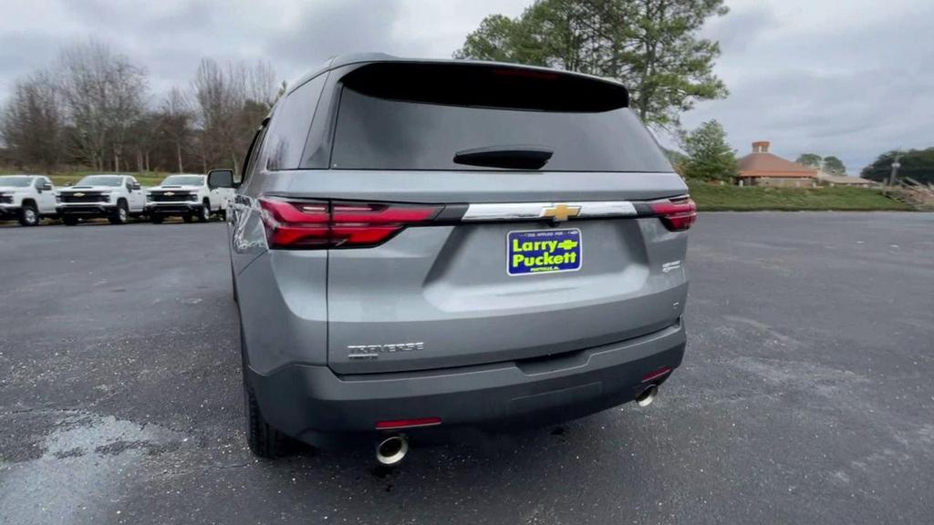 used 2024 Chevrolet Traverse car, priced at $34,490