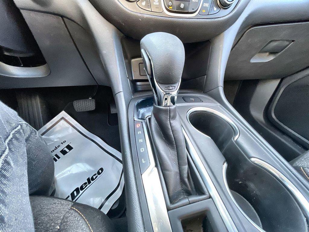 used 2024 Chevrolet Equinox car, priced at $24,650