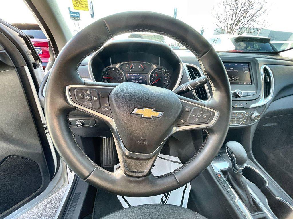 used 2024 Chevrolet Equinox car, priced at $24,650