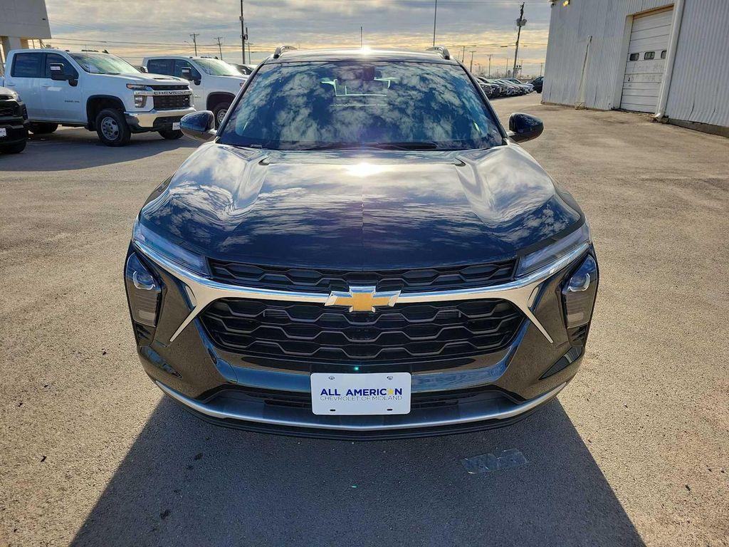 new 2026 Chevrolet Trax car, priced at $25,090