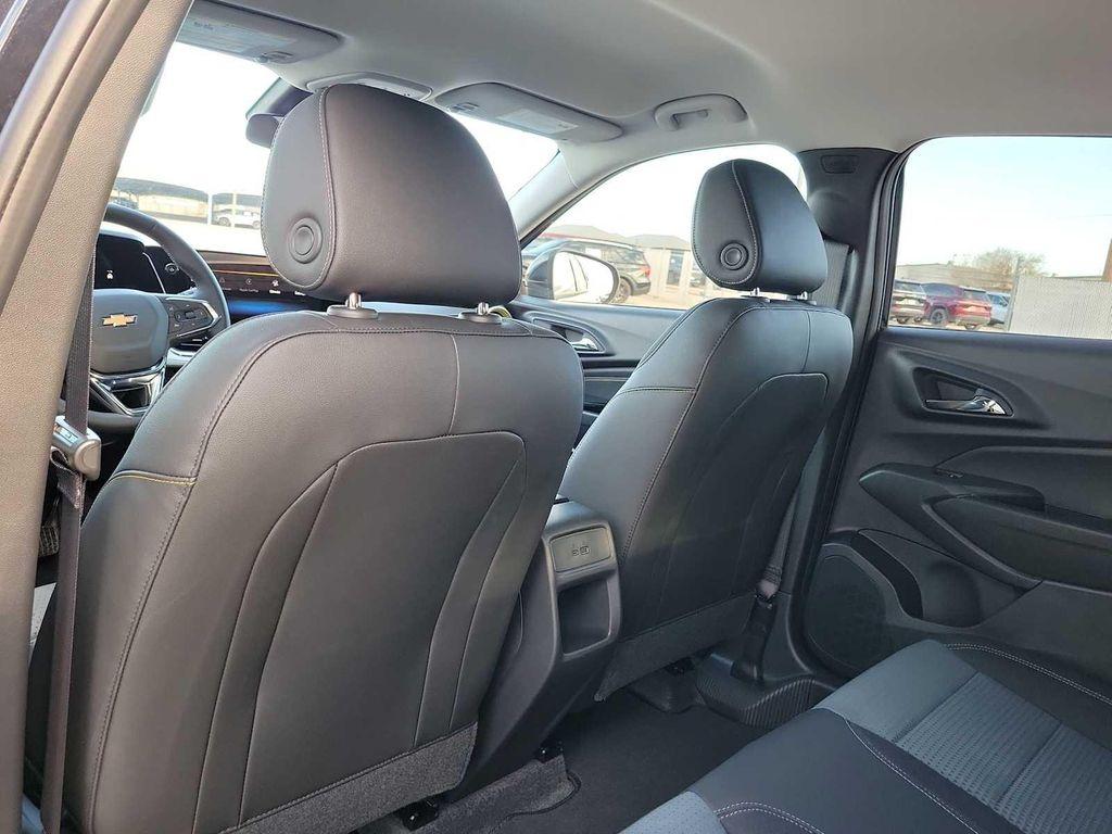 new 2026 Chevrolet Trax car, priced at $25,090