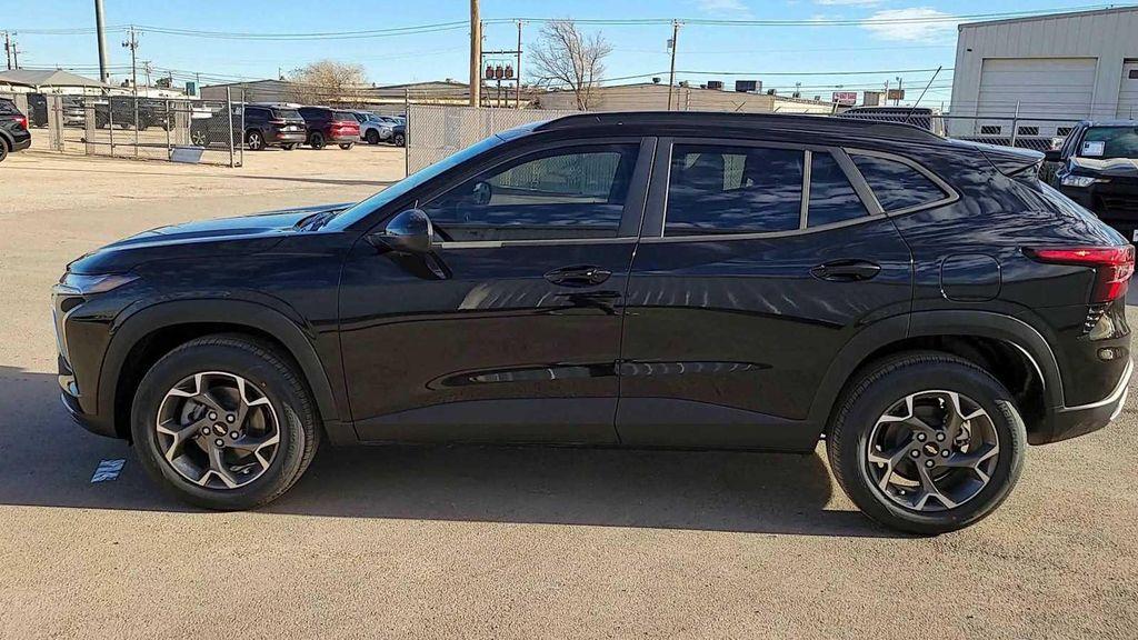 new 2026 Chevrolet Trax car, priced at $25,090